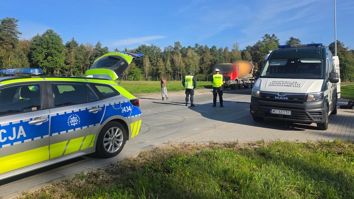 Kierowca ciężarówki zatrzymany na obwodnicy miasta. W kabinie czuć było alkohol