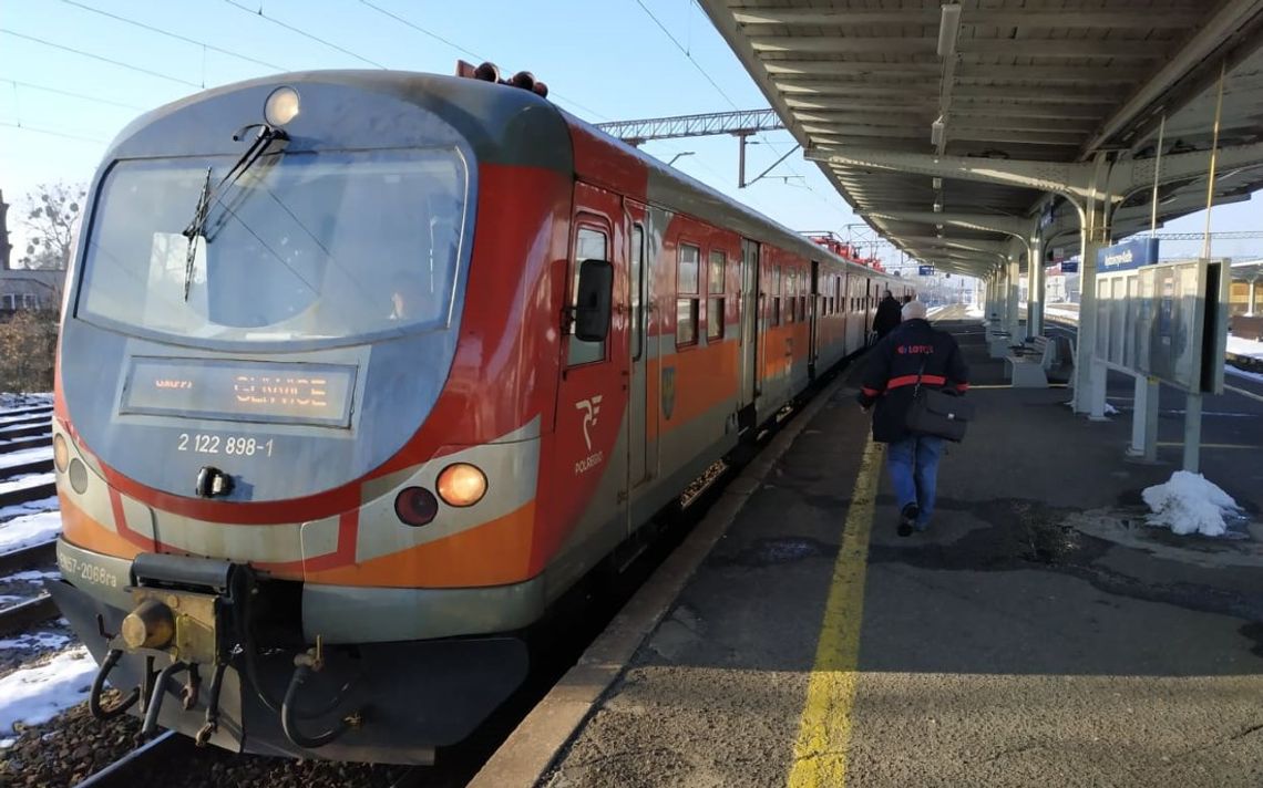 Kilka pociągów zostanie czasowo zastąpionych autobusami. Od wtorku utrudnienia na kolei