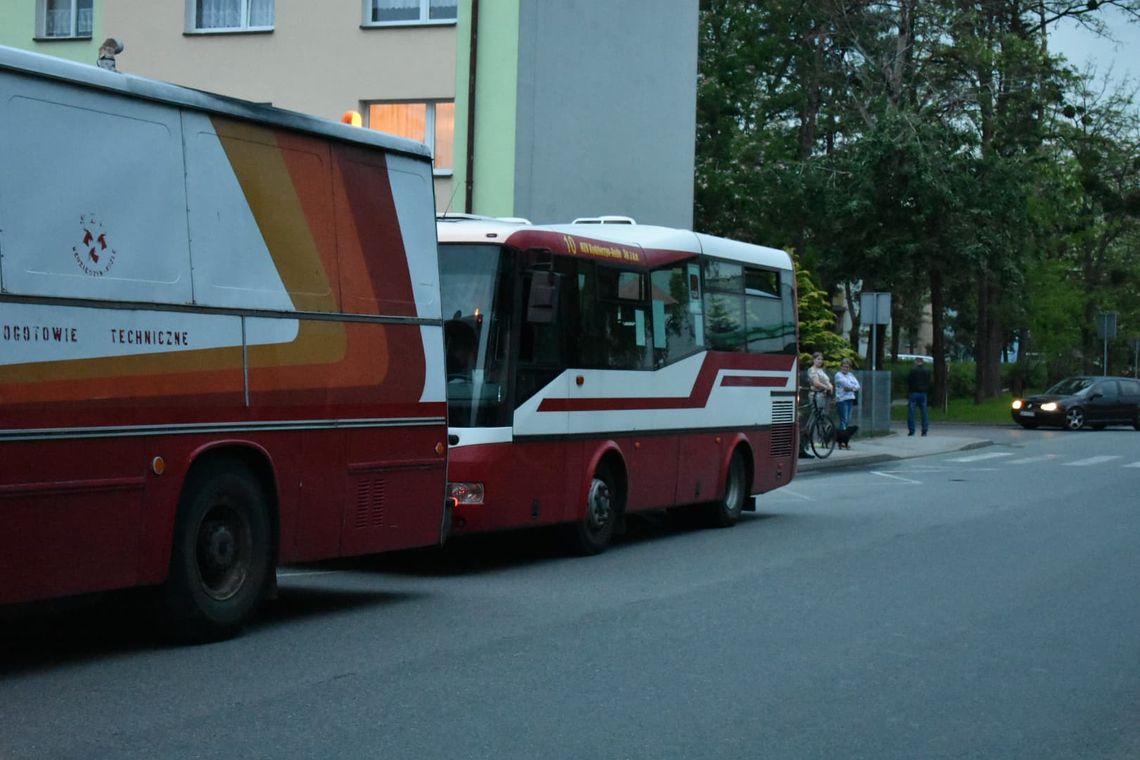 Kolizja z miejskim autobusem. Kierowca musiał przerwać kurs