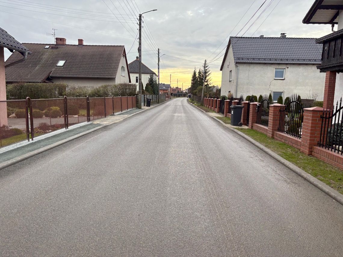 Koniec przebudowy ulicy Sucharskiego. Na wyremontowaną drogę wróciły autobusy MZK Koniec przebudowy ulicy Sucharskiego. Na wyremontowaną drogę wróciły autobusy MZK