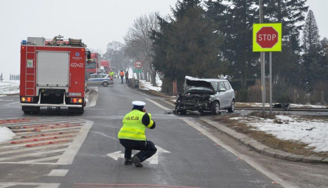 Koniec wypadków na feralnym skrzyżowaniu w Reńskiej Wsi? Budowa ronda ma ruszyć w połowie roku