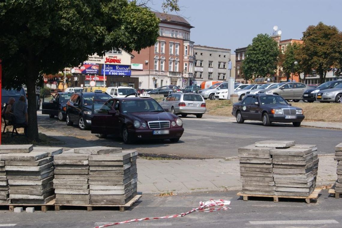 Krewki taksówkarz pobił kierowcę innego auta. Myślał, że chce mu podebrać klientów