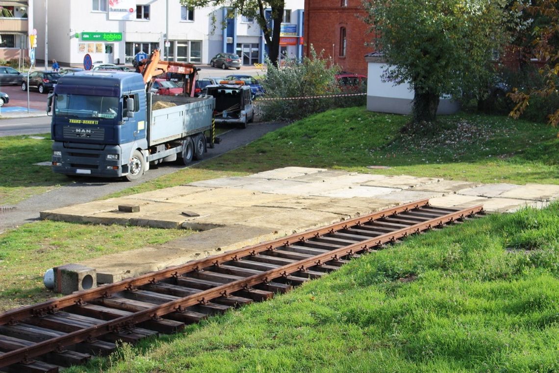 Lokomotywa stanie w Śródmieściu już za dwa dni. Miasto przygotowuje się do trudnej operacji