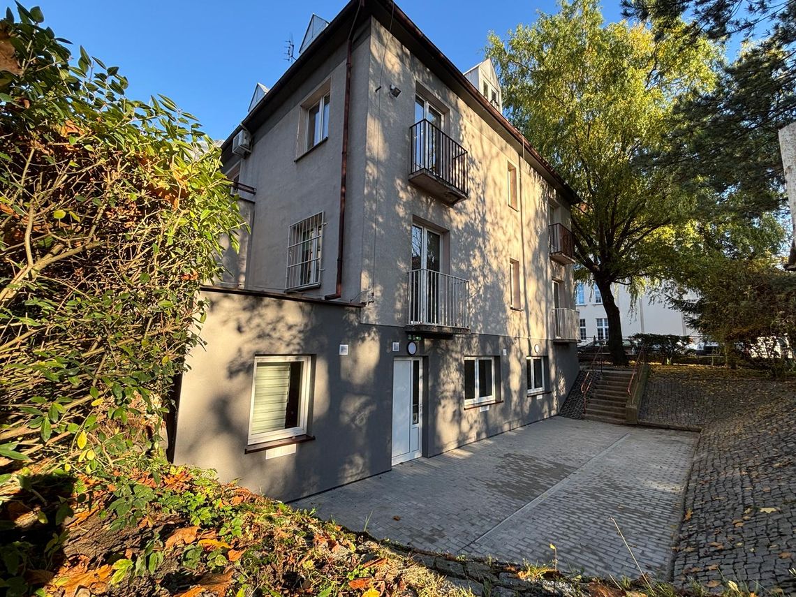 "Magnolia" już po remoncie. Dom dziennego pobytu zyskał nową izolację fundamentów "Magnolia" już po remoncie. Dom dziennego pobytu zyskał nową izolację fundamentów