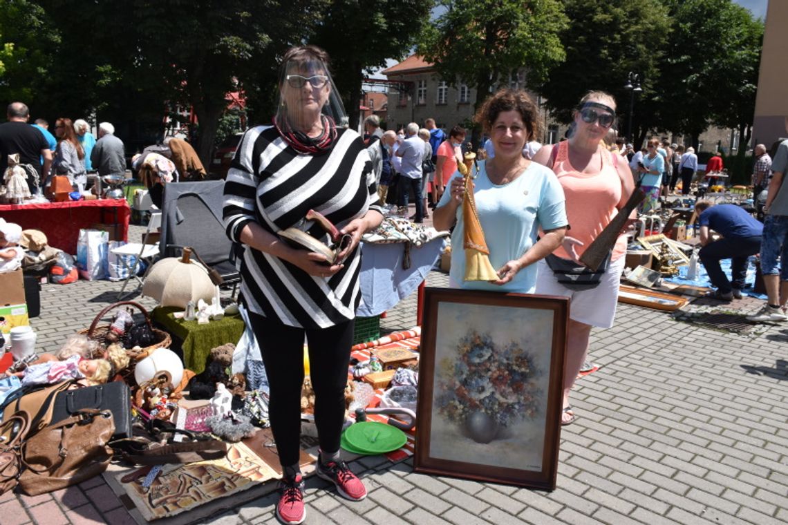 Mamy w mieście wielu kolekcjonerów. Mieszkańcy tłumnie odwiedzili kozielski Targ Staroci. ZDJĘCIA