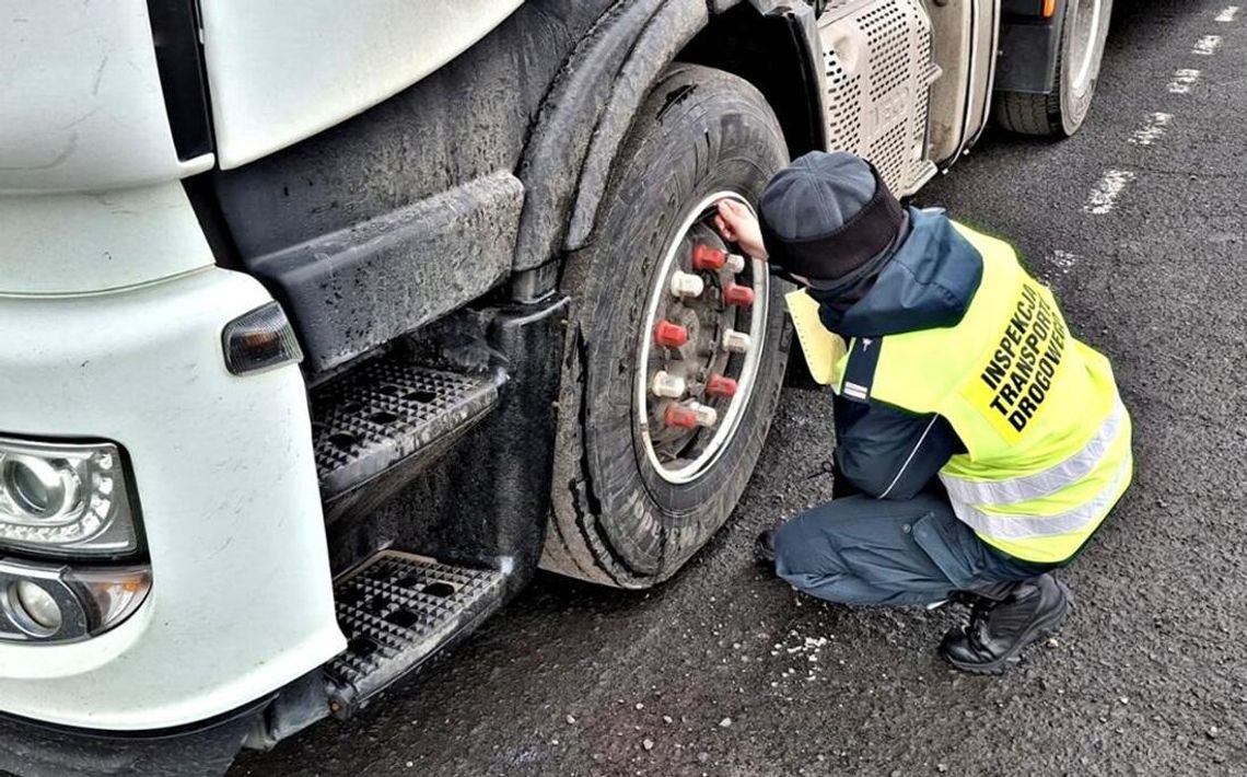 Masowe kontrole na drogach Opolszczyzny. ITD zatrzymała 75 dowodów rejestracyjnych Masowe kontrole na drogach Opolszczyzny. ITD zatrzymała 75 dowodów rejestracyjnych