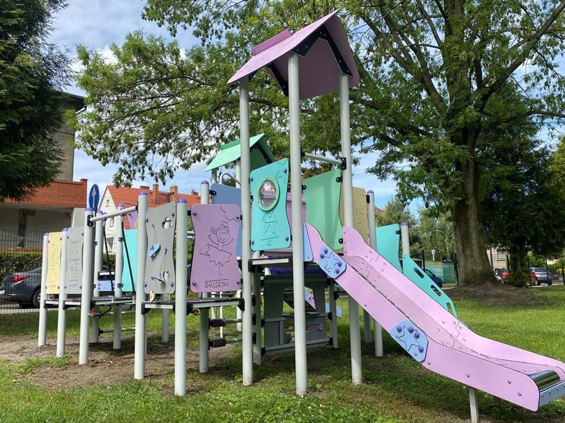 Metamorfoza ogrodu z placem zabaw w Publicznym Przedszkolu nr 14 i nowy parking dla rodziców