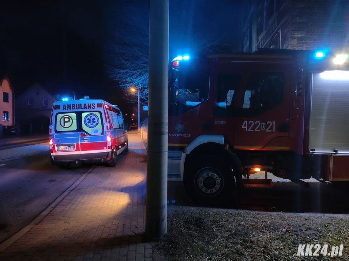 Mężczyzna nie miał kontaktu z matką. Służby ratunkowe interweniowały w Kłodnicy