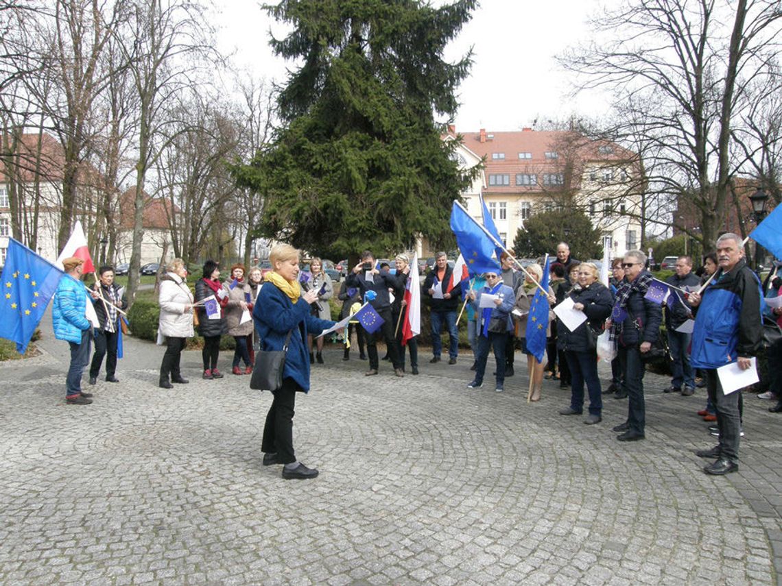 Mieszkańcy Kędzierzyna-Koźla będą protestować przeciwko wyprowadzaniu Polski z Unii Europejskiej