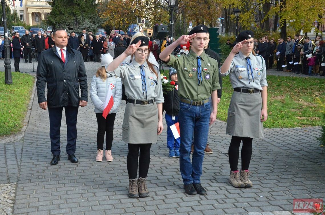 Mieszkańcy Kędzierzyna-Koźla uczcili 101. rocznicę odzyskania niepodległości. FOTOREPORTAŻ