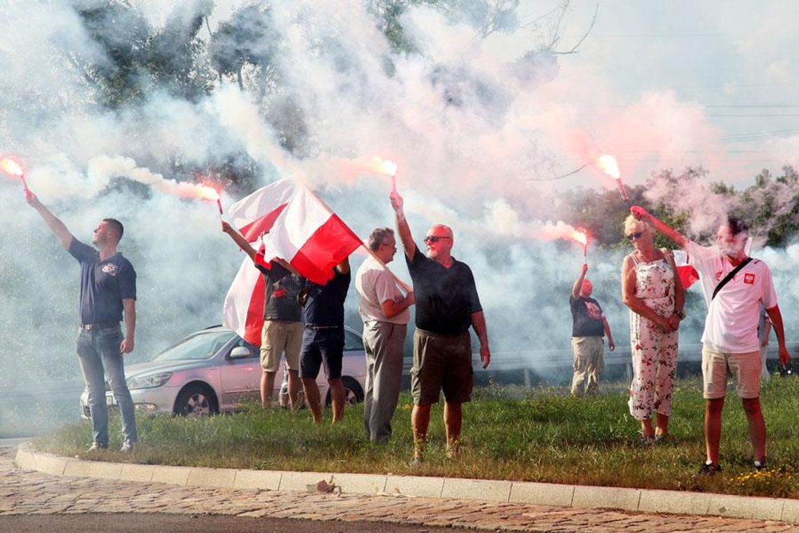 Mieszkańcy Kędzierzyna-Koźla uczcili pamięć powstańców warszawskich. FOTO. WIDEO