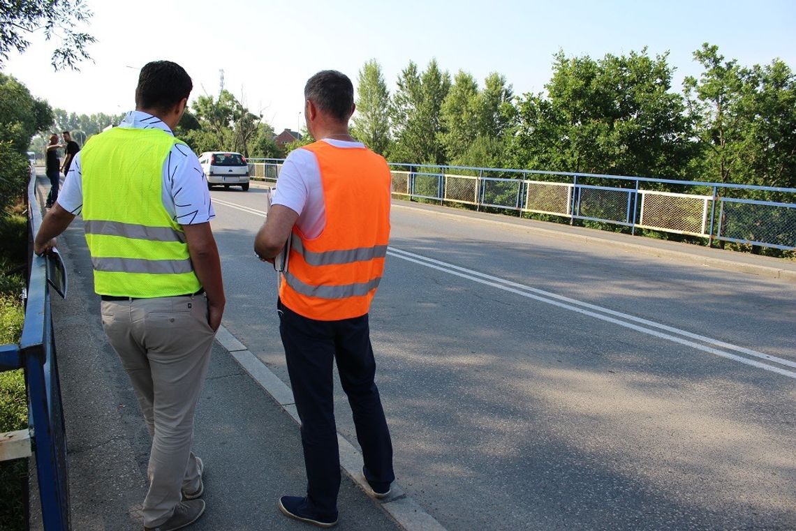 Most nad Kłodnicą jest już placem budowy. W południe całkowite zamknięcie dla ruchu