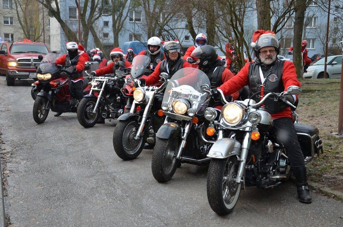 Motocykliści z Kędzierzyna-Koźla znów pomagają Świętemu Mikołajowi. FOTOREPORTAŻ