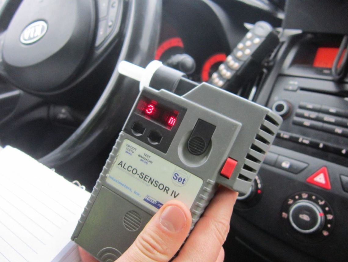 Motorowerzysta jechał wężykiem przez centrum miasta. 29-latek wydmuchał blisko 1,5 promila alkoholu