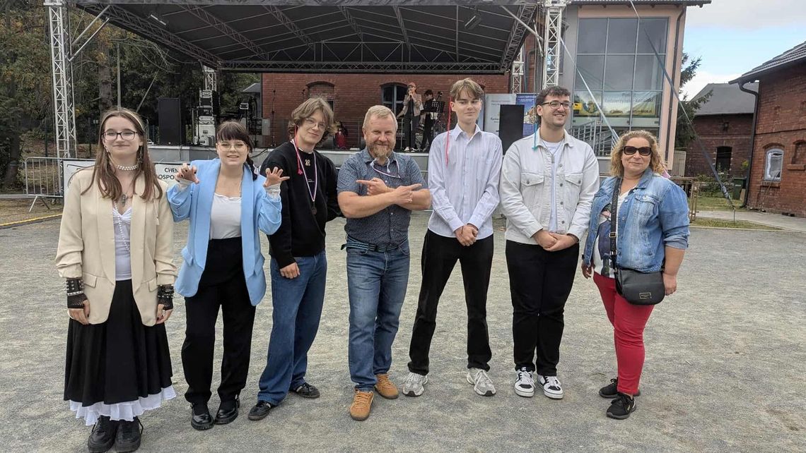 Muzyka rozgoniła deszczowe chmury. Festyn „Od serca dla Betanii” przyciągnął  mieszkańców Kędzierzyna-Koźla