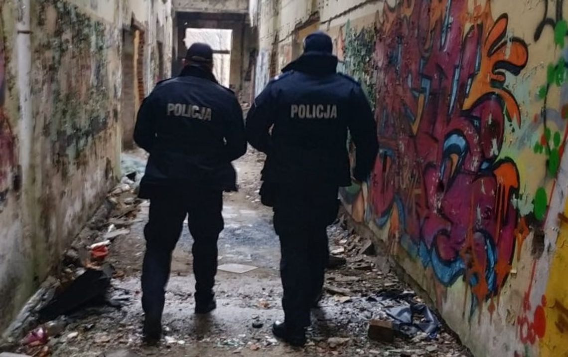 Na ratunek bezdomnym. Policjanci kontrolują miejsca ich pobytu i pomagają