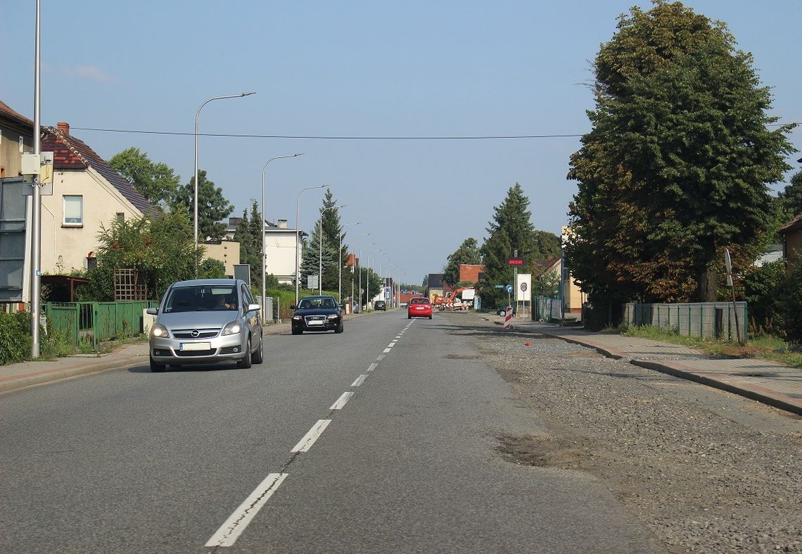 Na Wyspiańskiego na razie bez nowego asfaltu. Gazownicy chcą położyć swoje rury