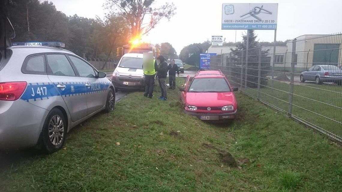 Nie spojrzał w lusterko i zajechał drogę kierowcy, który chciał go wyprzedzić. ZDJĘCIA