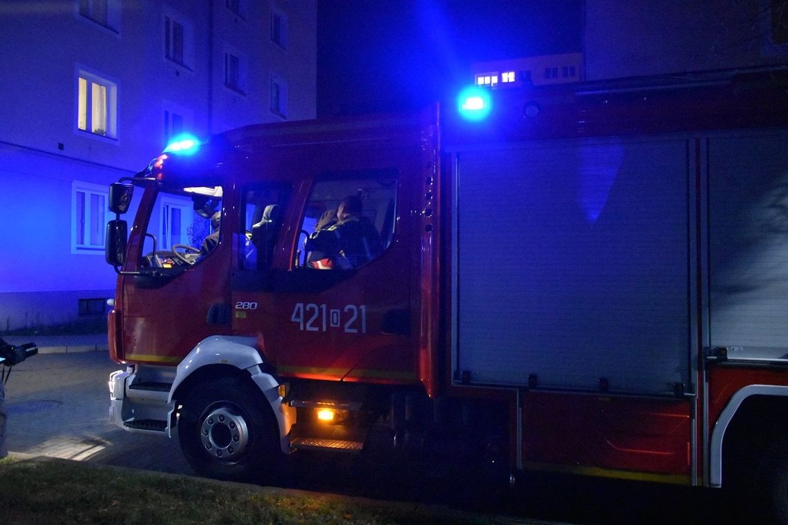 Nieostrożny kucharz postawił na nogi służby ratunkowe. Wieczorna interwencja na Śródmieściu