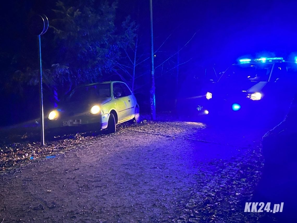 Nocny pościg ulicami Koźla. Mężczyźni posiadali sądowy zakaz kierowania pojazdami
