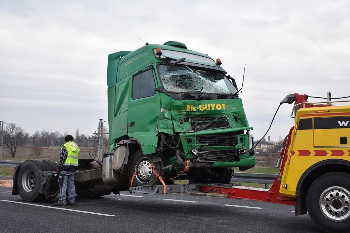 Obwodnica otwarta po tragicznym wypadku. Służby kończą działania na miejscu