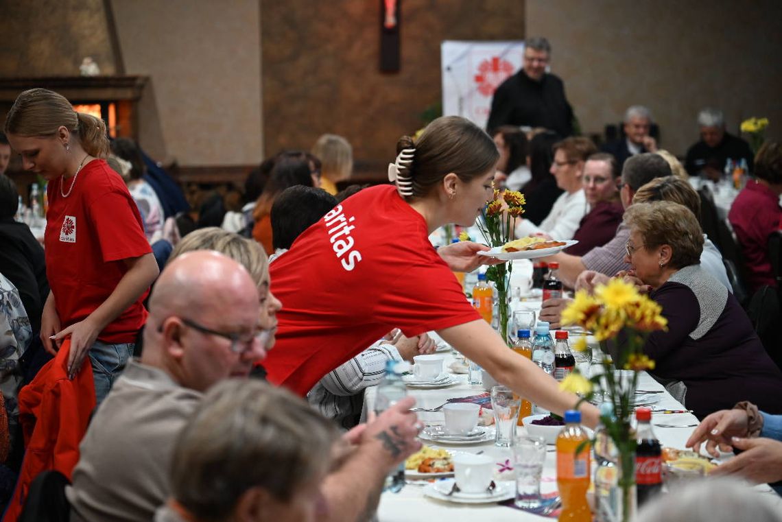 Od 30 lat pomagają potrzebującym. Parafialny Zespół Caritas z Pogorzelca świętował jubileusz