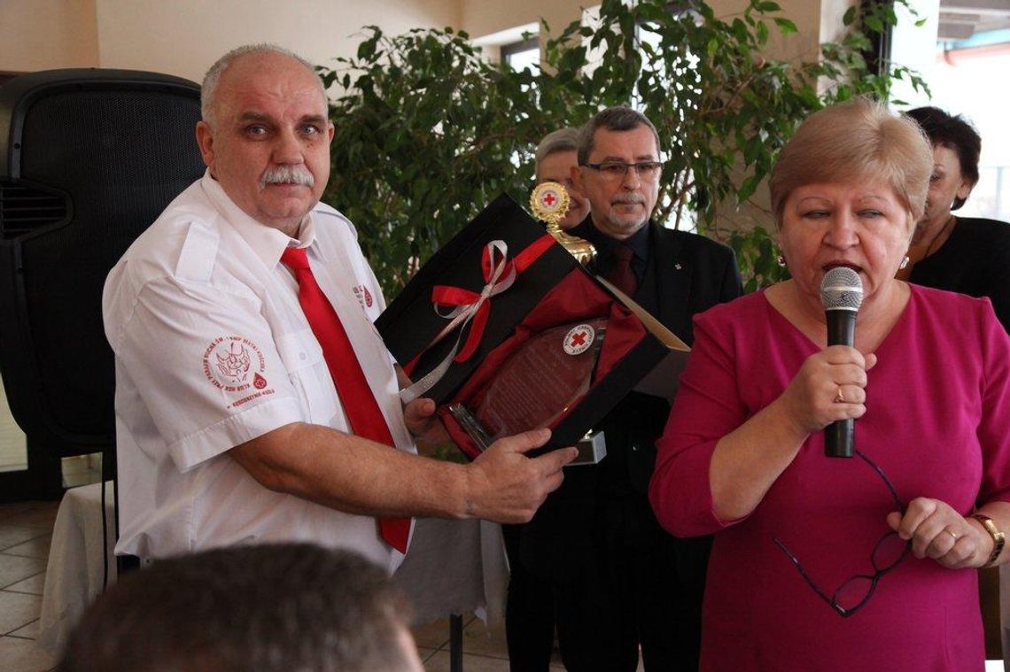 Od dwudziestu lat dzielą się życiodajnym płynem. Jubileusz krwiodawców z osiedla Piastów