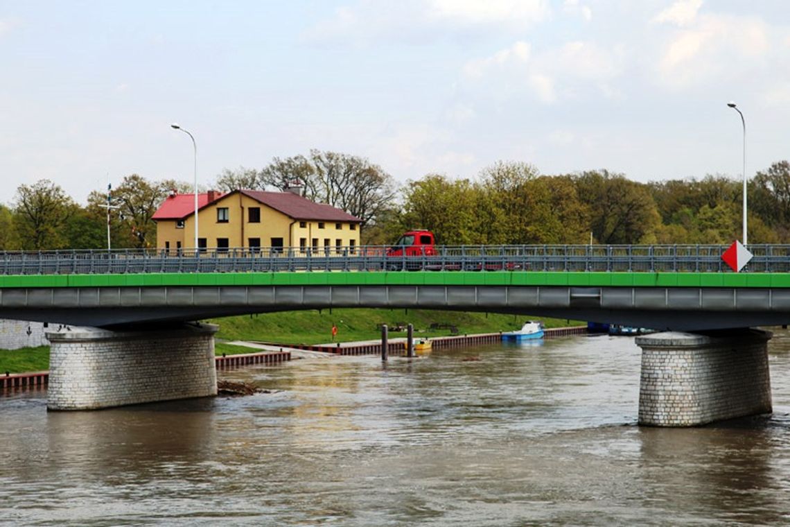 Odra w Koźlu przekroczyła stan ostrzegawczy. Wody cały czas przybywa