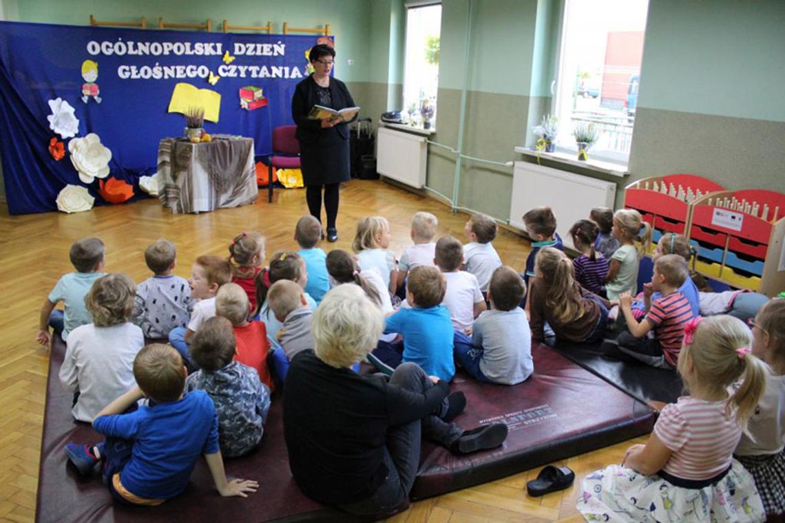 Ogólnopolski Dzień Głośnego Czytania w "Kasztankowym przedszkolu"