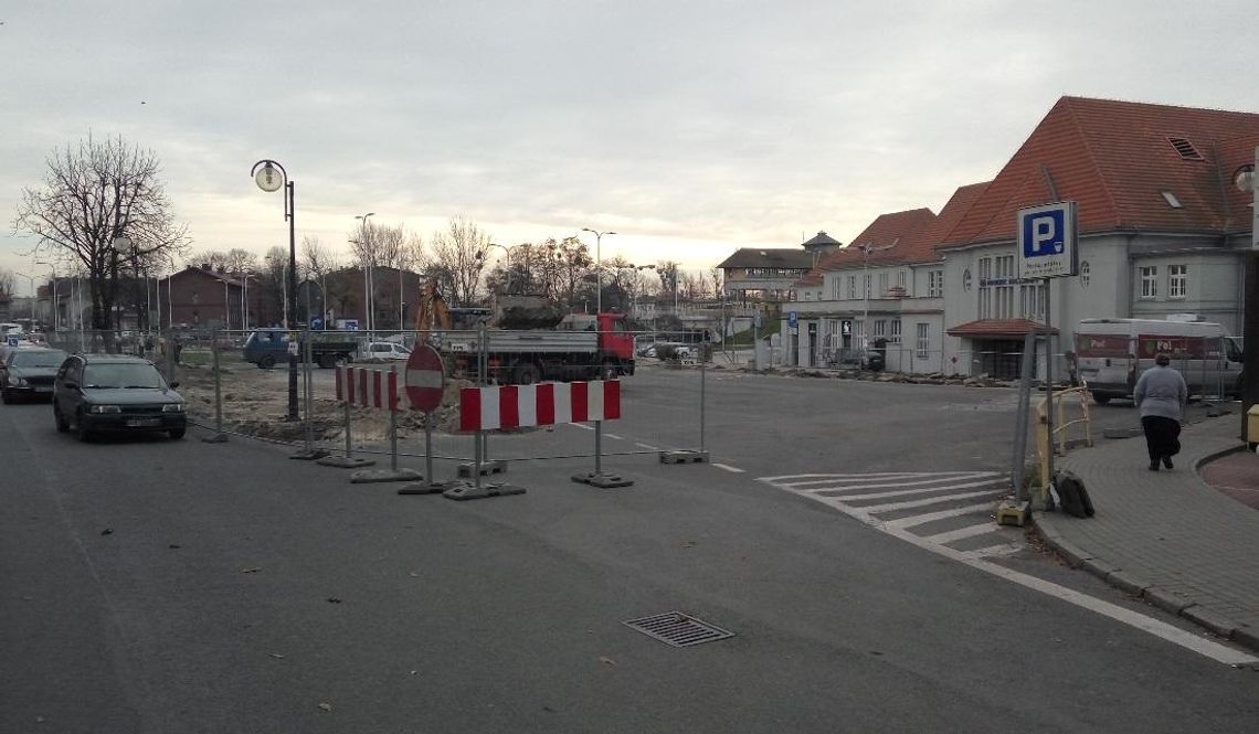 Ostatni szlif w Śródmieściu. Ruszyła przebudowa parkingu przy dworcu PKP