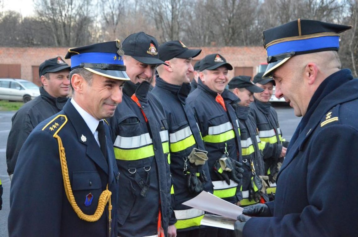 Ostatnia służba „Kolo”. Zasłużony dowódca straży pożarnej odchodzi na emeryturę. ZDJĘCIA