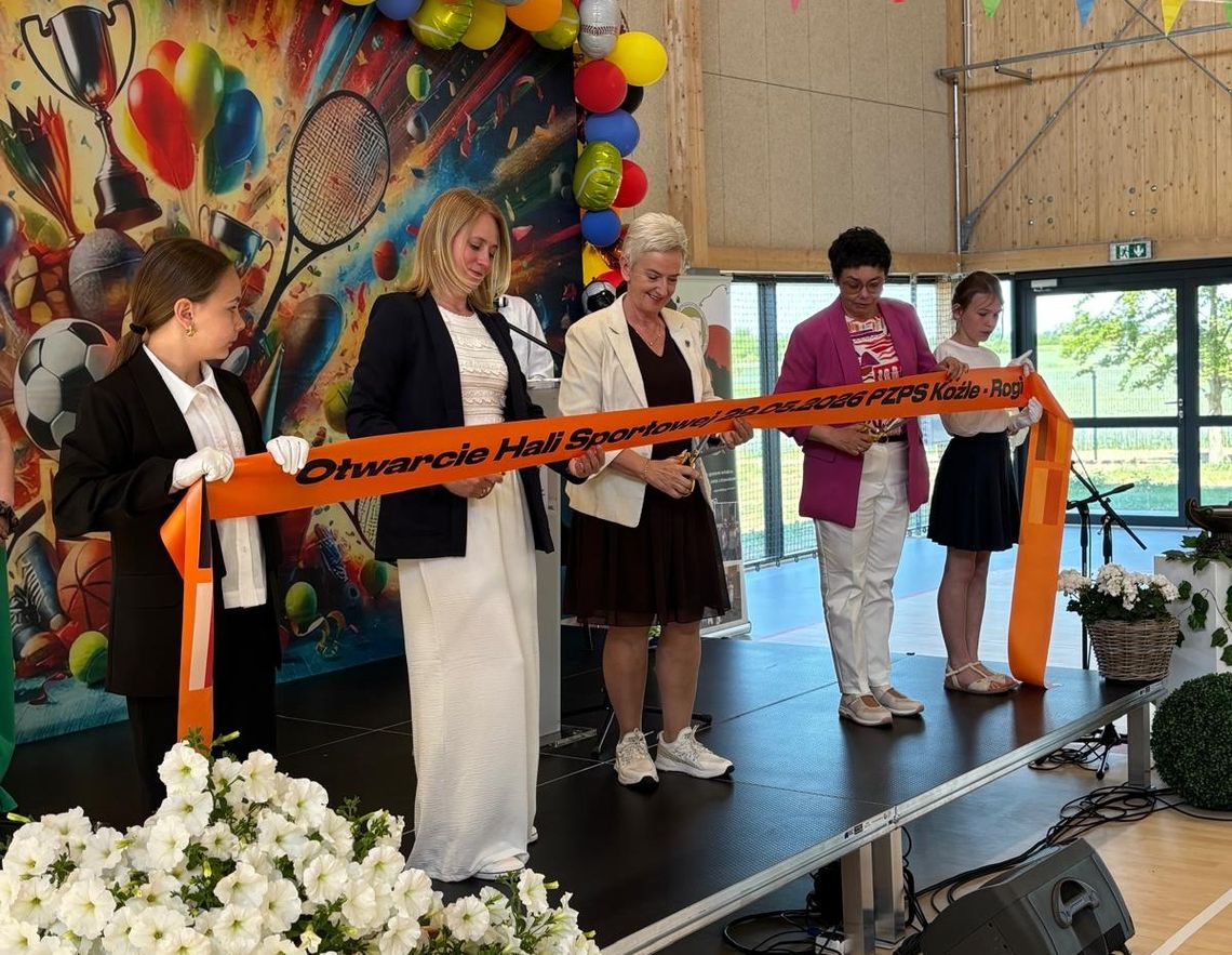 Otwarcie nowej hali sportowej przy szkole w Rogach. Budowa obiektu pochłonęła blisko 6 mln zł Otwarcie nowej hali sportowej przy szkole w Rogach. Budowa obiektu pochłonęła blisko 6 mln zł