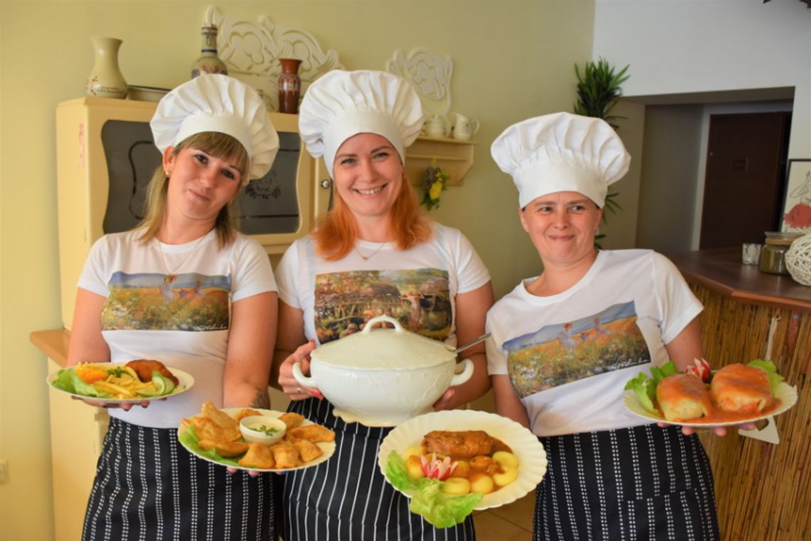 Pierogi diabelskie, kaczka pieczona, królik w śmietanie i nowe zestawy obiadowe. Oto Bar Lokalny w nowym wydaniu