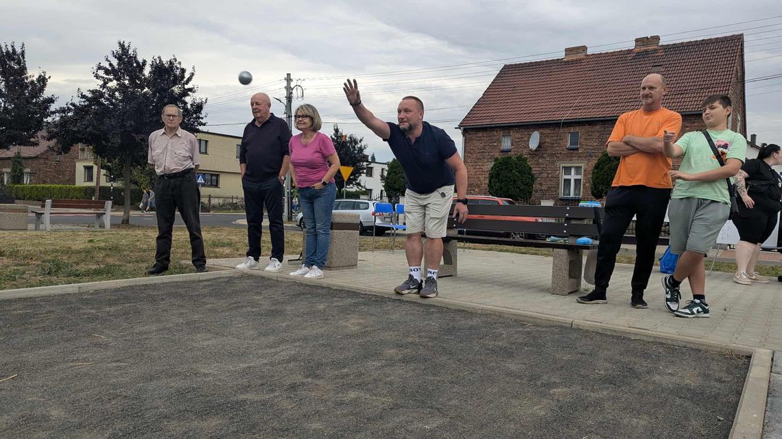 Pierwszy Turniej Gry w Bule na osiedlu Kuźniczka. Integracja poprzez rywalizację