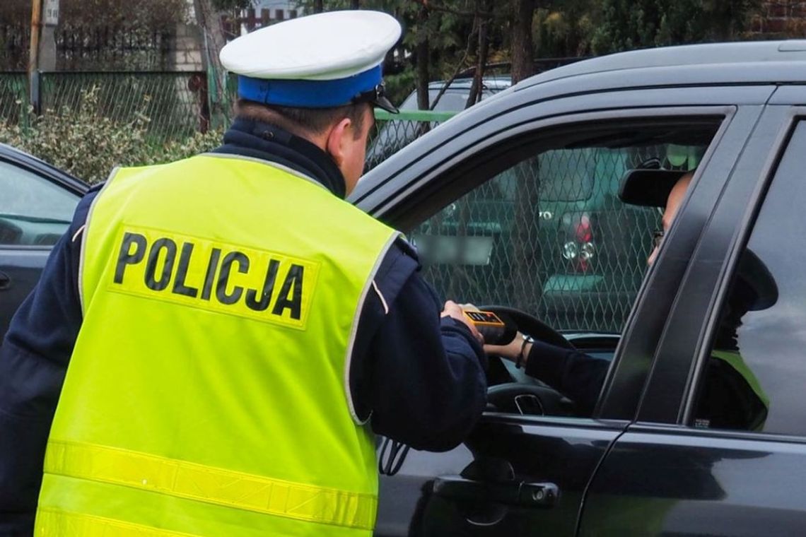 Pijany obywatel Ukrainy przejechał autem po zaparkowanym skuterze