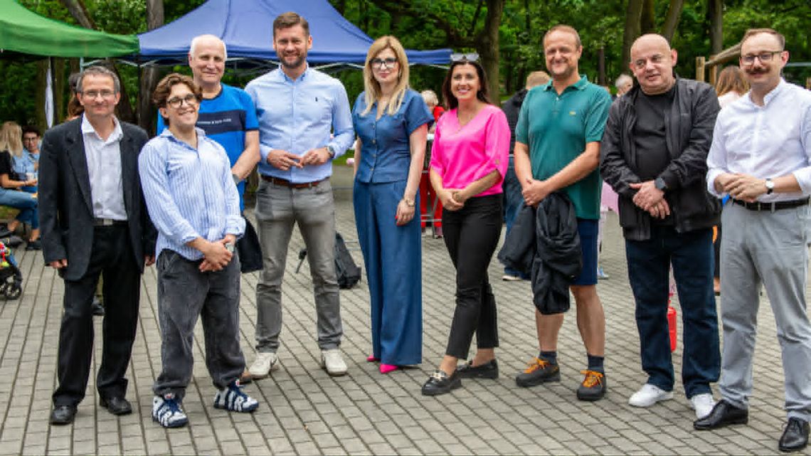 Piknik pod hasłem „Wstąp do PiS” w Kędzierzynie-Koźlu. Podano frekwencję i liczbę nowych deklaracji Piknik pod hasłem „Wstąp do PiS” w Kędzierzynie-Koźlu. Podano frekwencję i liczbę nowych deklaracji