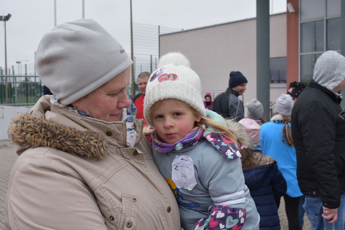 Pobiegli, aby pomóc chorej dziewczynce. Charytatywny bieg „Z sercem dla Wiktorii"