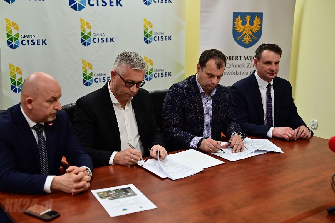 Podpisano umowę na projekt rozbudowy DW 421 i obwodnicy Błażejowic oraz Łan