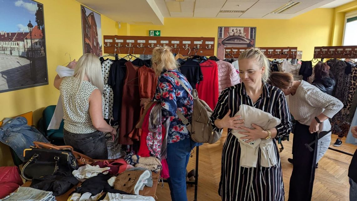 Podziel się i odkryj coś nowego! Jesienna wymiana ubrań, książek i gier planszowych już w najbliższy piątek Podziel się i odkryj coś nowego! Jesienna wymiana ubrań, książek i gier planszowych już w najbliższy piątek