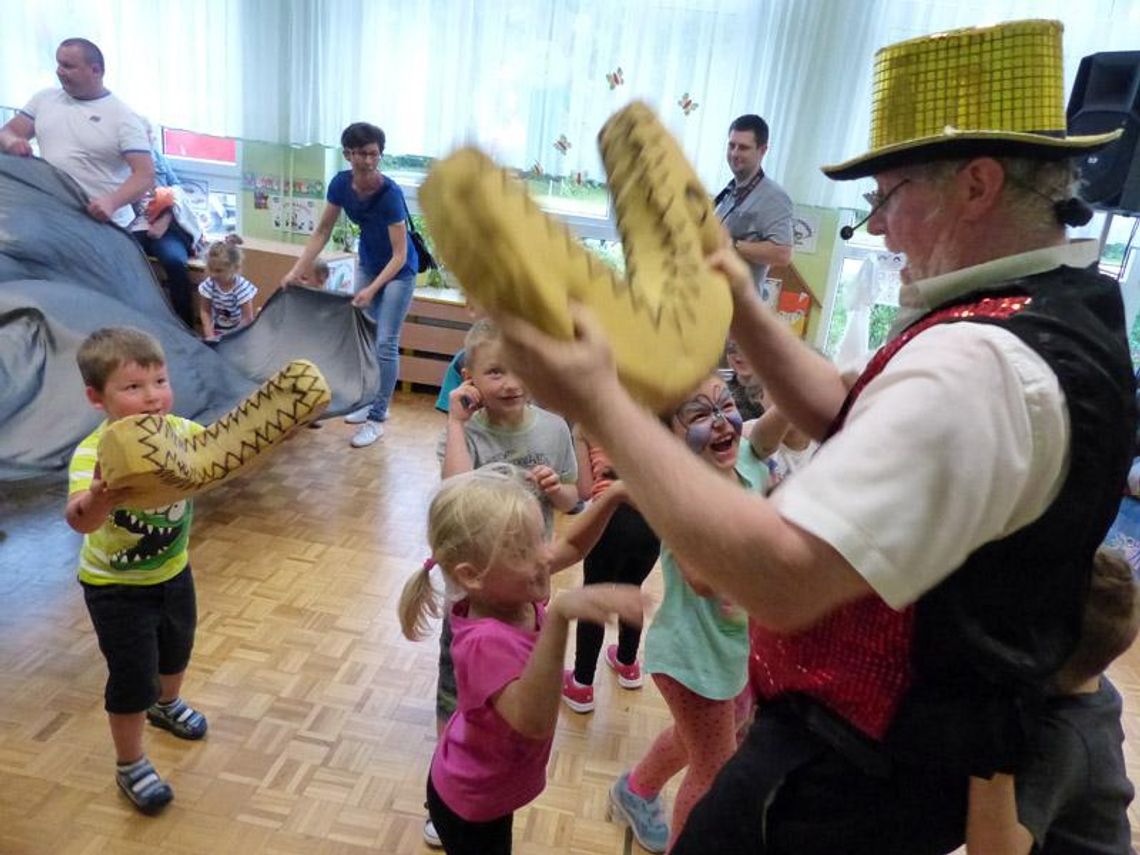 Pogoda trochę pokrzyżowała plany, ale i tak było super! Festyn w "Niezapominajce". ZDJĘCIA