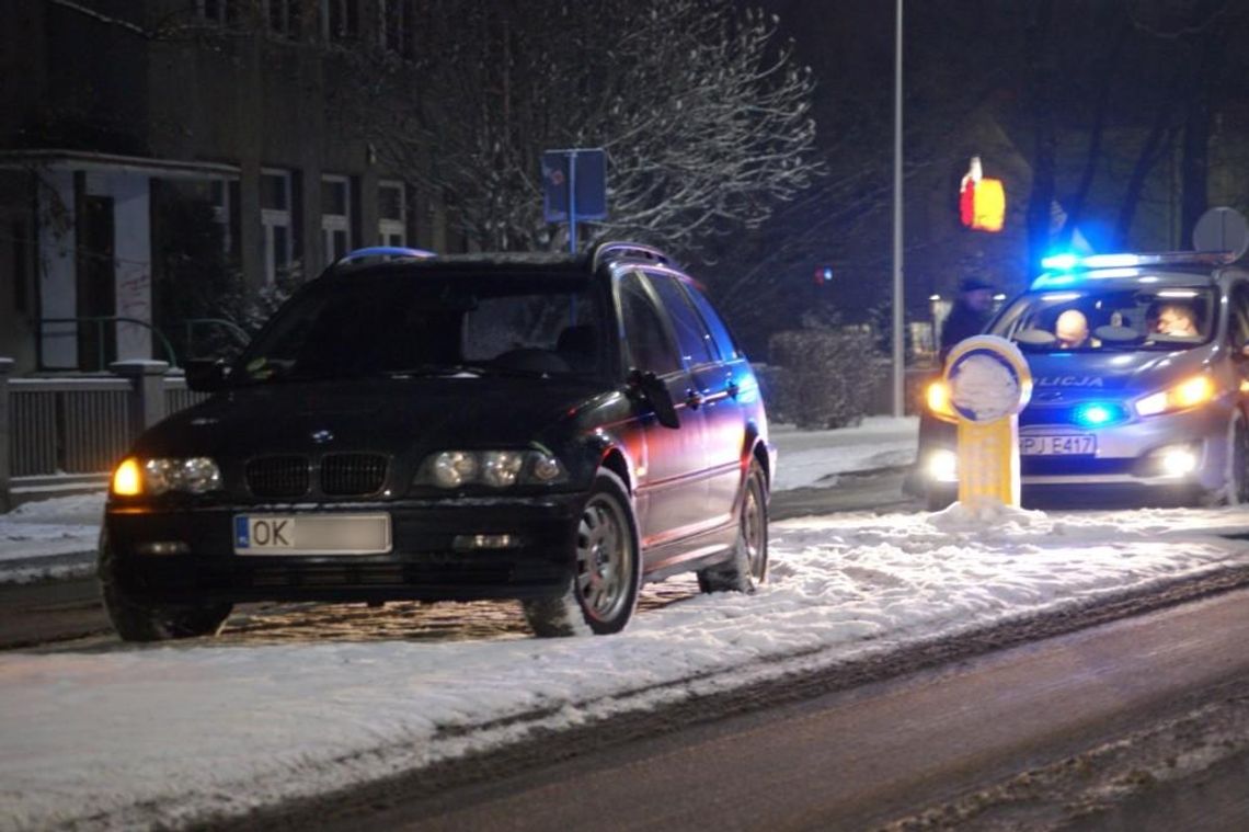 Policja poszukuje świadków styczniowego wypadku na ulicy Kozielskiej. ZDJĘCIA