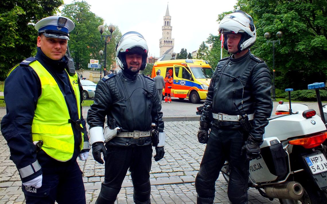 Policja radzi, jak postępować, aby te święta były bezpieczne