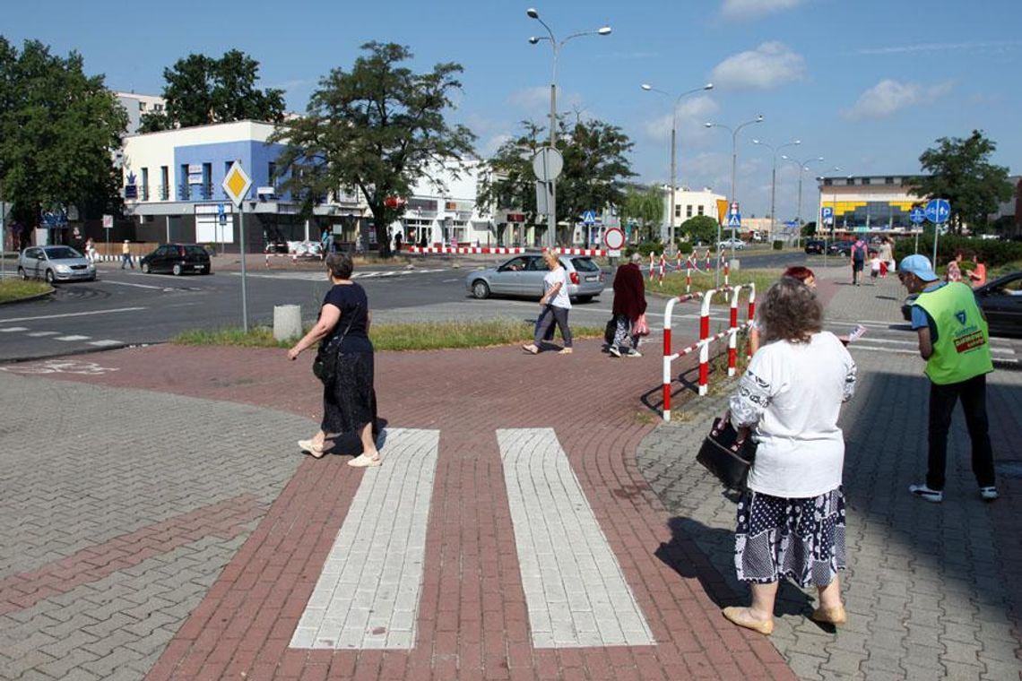 Policja szuka opiekunów dziecka, które błąkało się na ulicy Wojska Polskiego