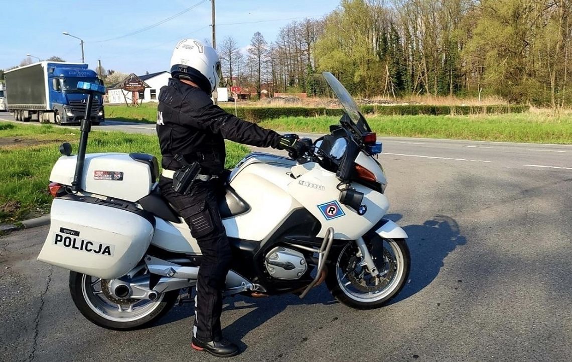 Policjanci rozpoczęli sezon motocyklowy. Na drogi powiatu wyjdą funkcjonariusze na jednośladach