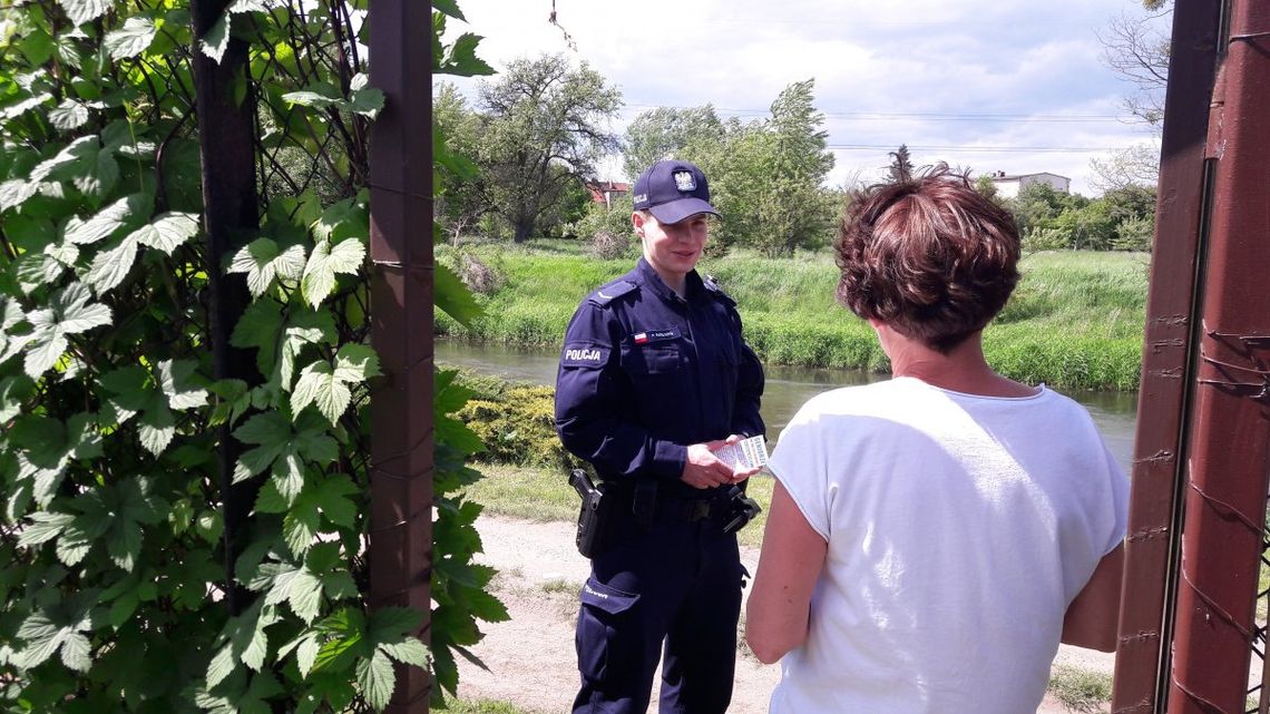 Policjanci spotkali się z działkowcami, by porozmawiać o ich bezpieczeństwie