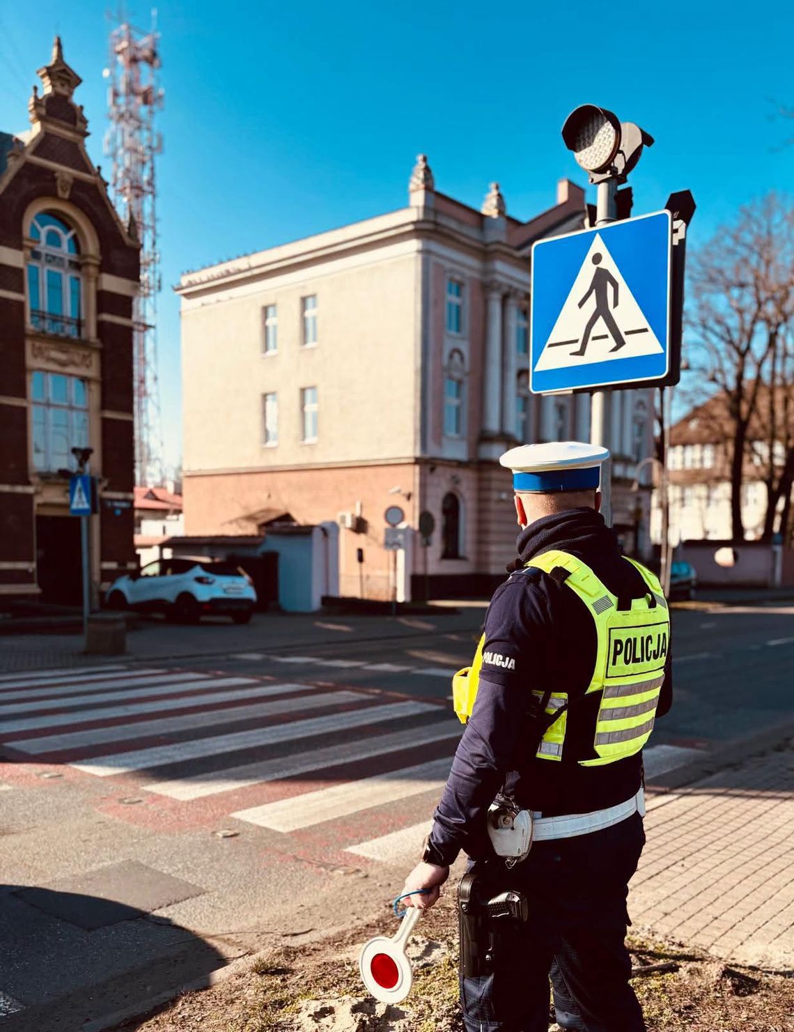 Policjanci sprawdzają pieszych, rowerzystów i kierowców. Dziś wzmożone kontrole w powiecie Policjanci sprawdzają pieszych, rowerzystów i kierowców. Dziś wzmożone kontrole w powiecie