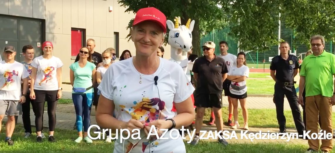 Pompki i przysiady w szczytnym celu. Pracownicy urzędu miasta w Gaszyn Challenge. WIDEO