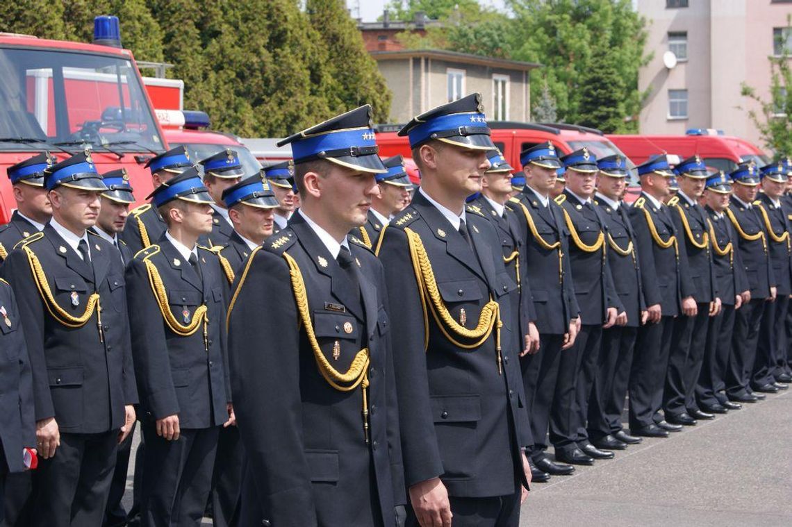 Powiatowe obchody Dnia Strażaka w Kędzierzynie-Koźlu. FOTOREPORTAŻ