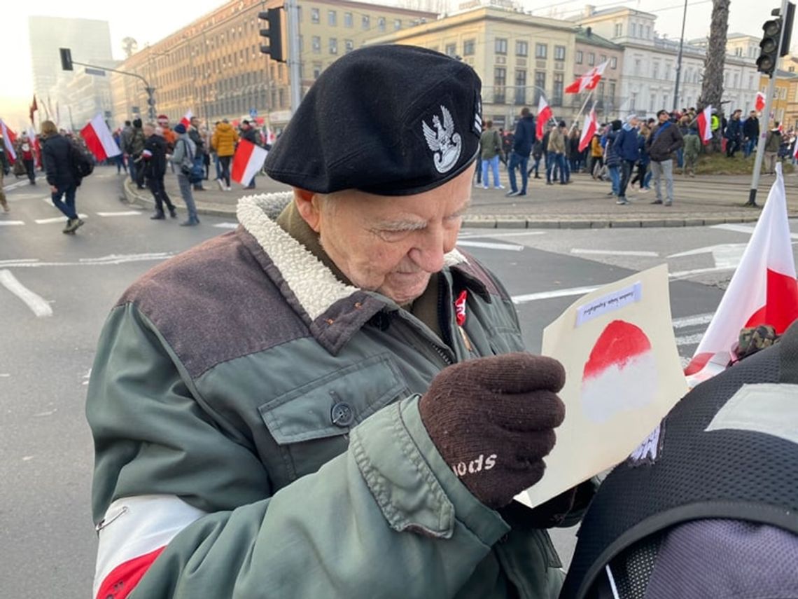 Powstańcy warszawscy dostali kartki wykonane przez przedszkolaków z Kędzierzyna-Koźla