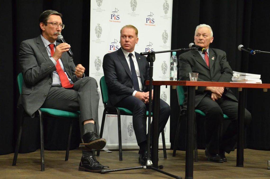 Profesor Jan Żaryn spotkał się z mieszkańcami Kędzierzyna-Koźla. ZDJĘCIA